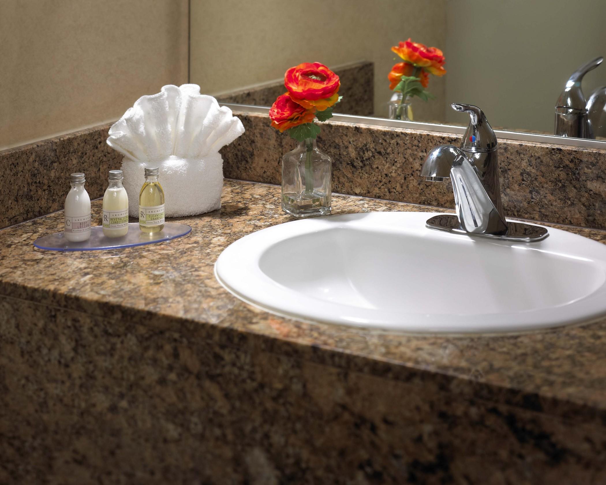Anaheim Portofino Inn & Suites Dış mekan fotoğraf