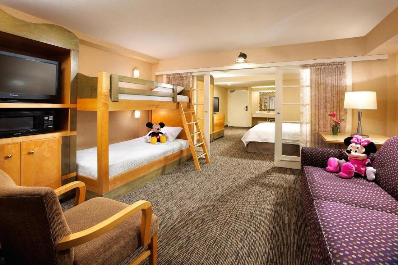 Anaheim Portofino Inn & Suites Dış mekan fotoğraf